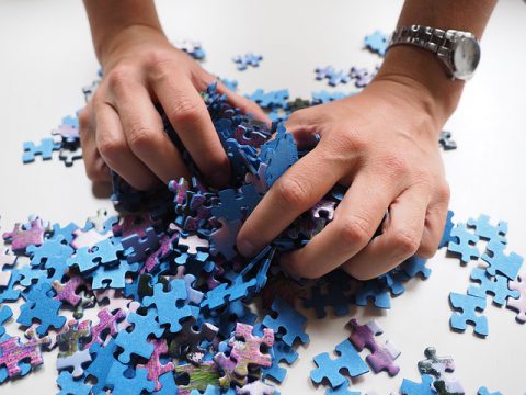 pieces-of-the-puzzle-592798_640